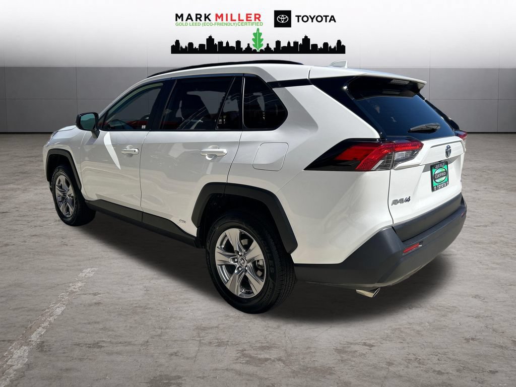 Certified 2024 Toyota RAV4 LE AWD/4WD image 3