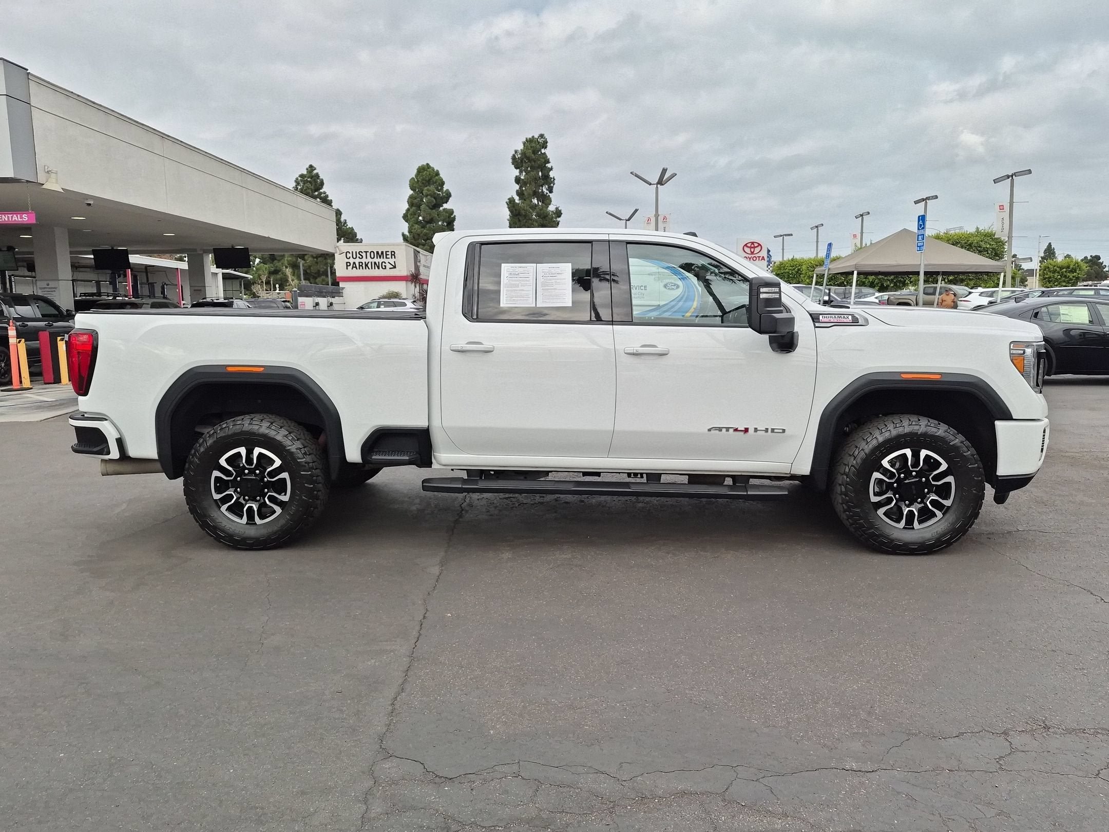 Used 2020 GMC Sierra 2500 AT4 w/ Technology Package AWD/4WD image 5