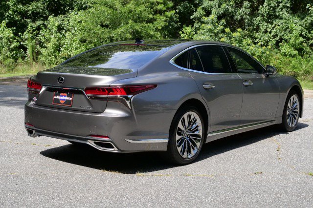 Used 2019 Lexus LS 500 w/ Luxury Package RWD image 9