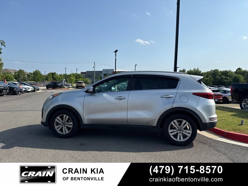 Used 2017 Kia Sportage LX w/ LX Popular Package FWD image 3