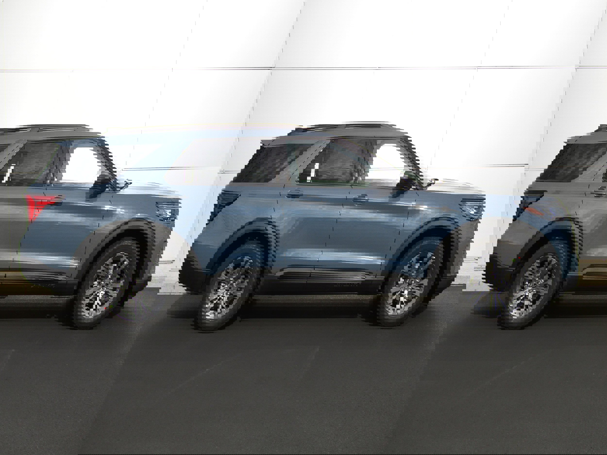 New 2026 Ford Explorer Active image 5