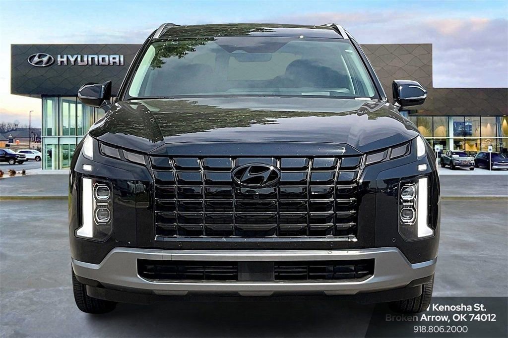 Used 2025 Hyundai Palisade Limited image 3
