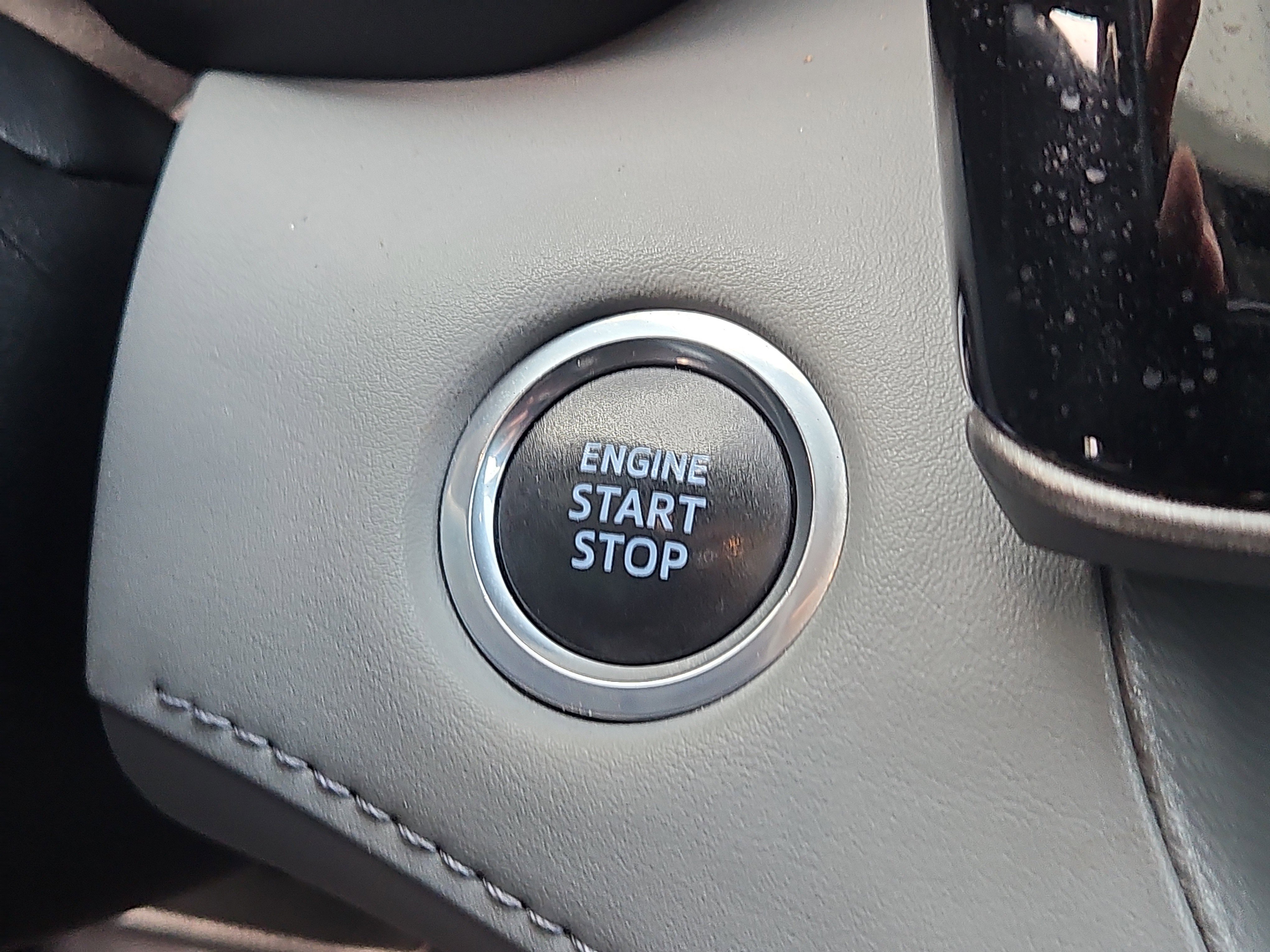 Used 2020 Toyota Highlander XLE image 15