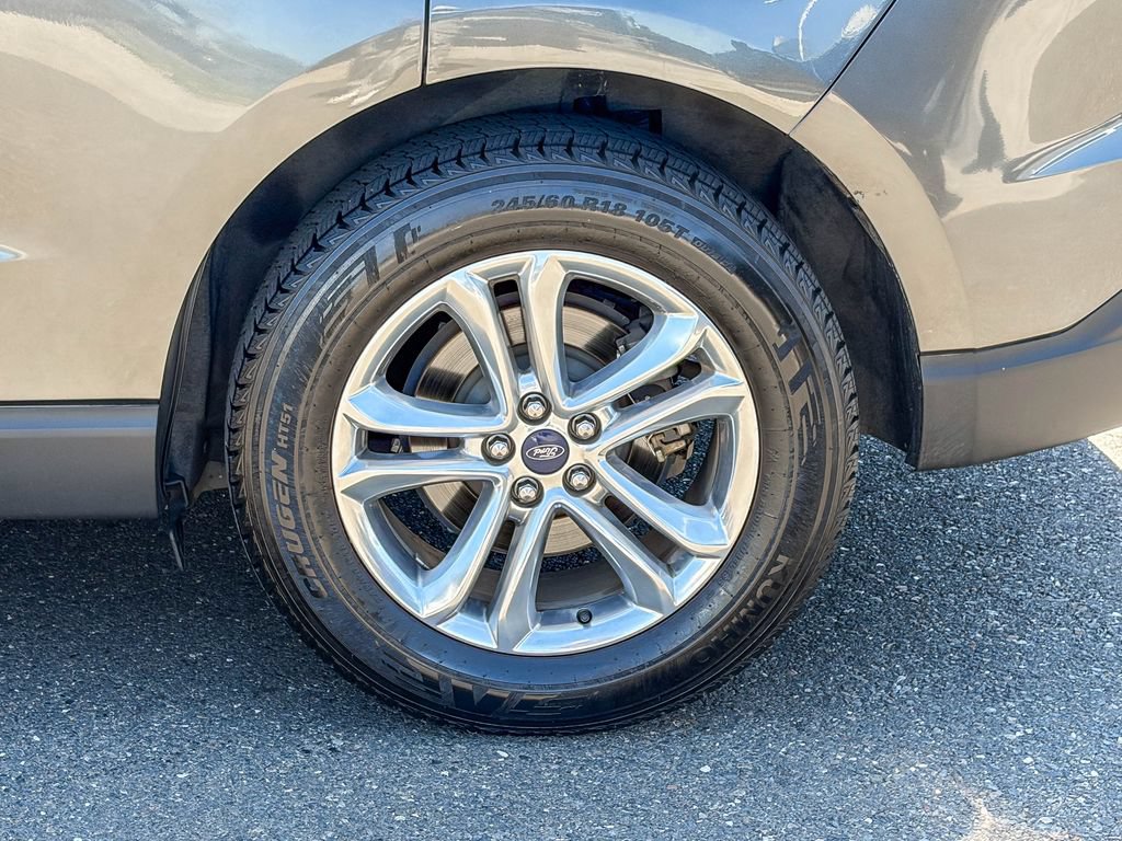 Used 2018 Ford Edge SEL w/ Equipment Group 201A FWD image 14