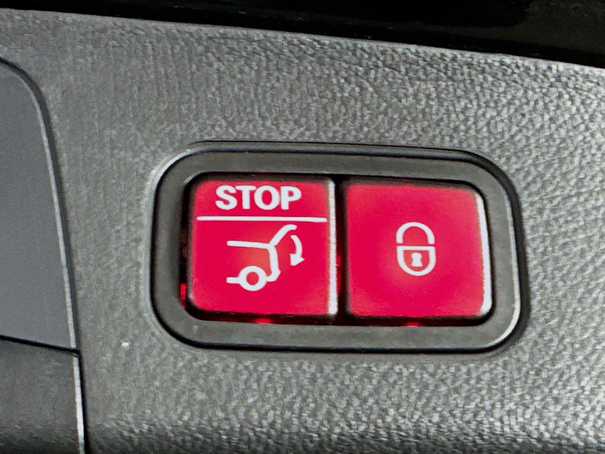 Used 2025 Mercedes-Benz GLA 250 4MATIC image 28