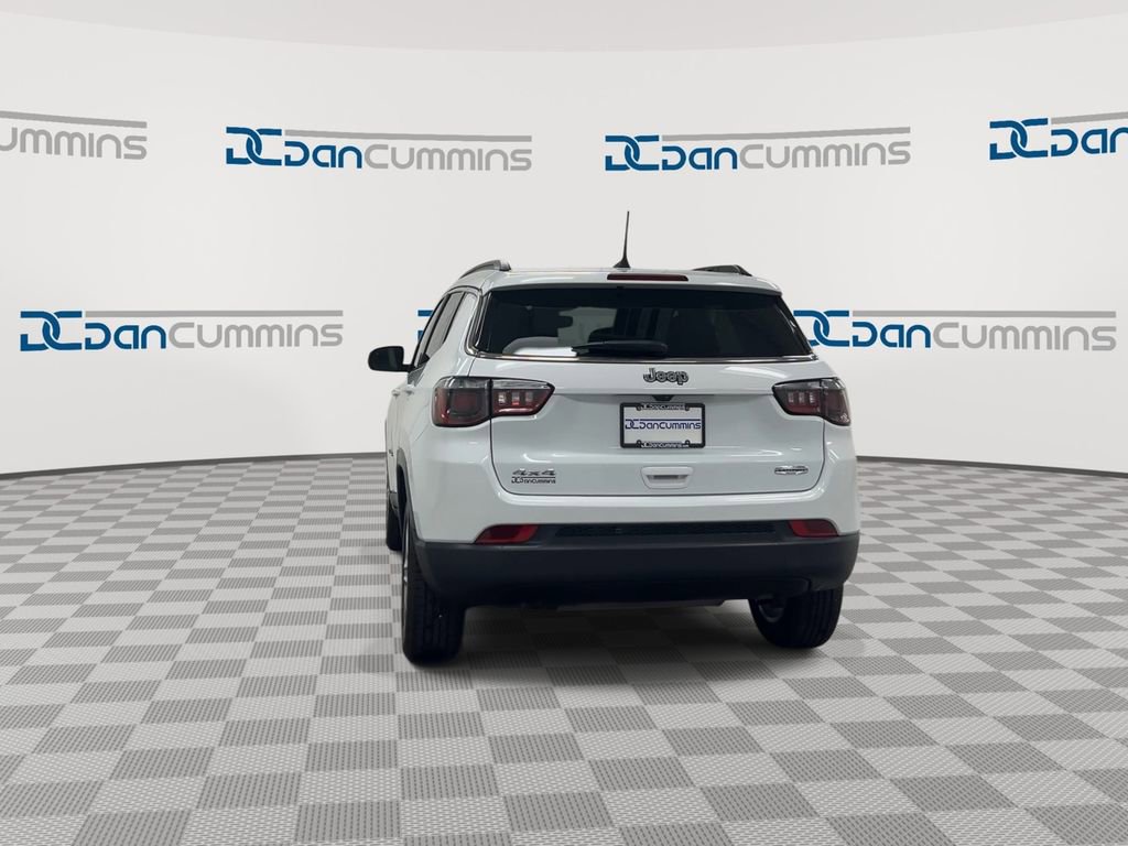 Used 2024 Jeep Compass Latitude AWD/4WD image 7