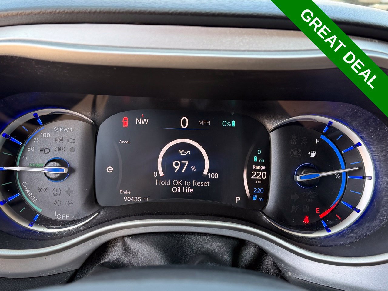 Used 2018 Chrysler Pacifica Touring-L FWD image 21