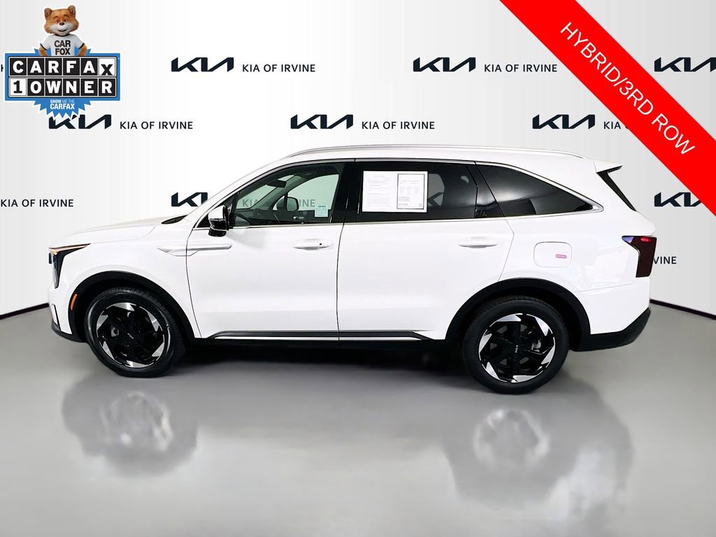 Certified 2025 Kia Sorento EX image 5