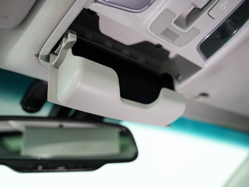 Used 2019 Kia Optima S w/ S Panoramic Sunroof Package image 48