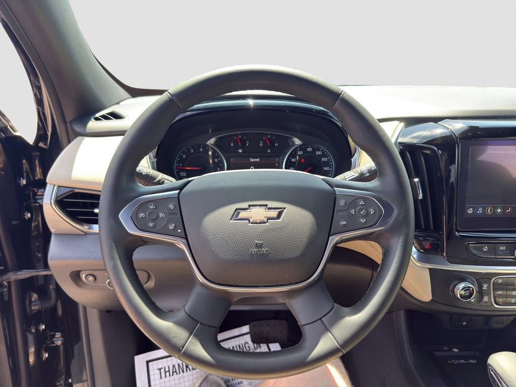 Used 2023 Chevrolet Traverse LT FWD image 8