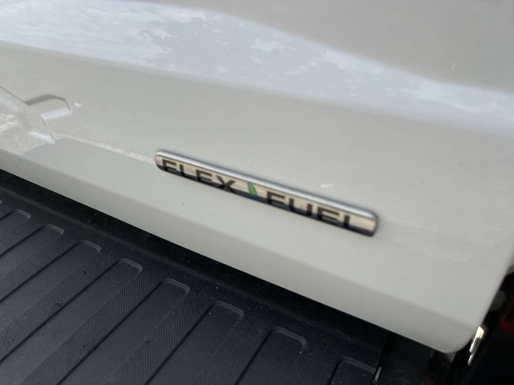 Used 2017 Ford F250 XL w/ Power Equipment Group AWD/4WD image 11