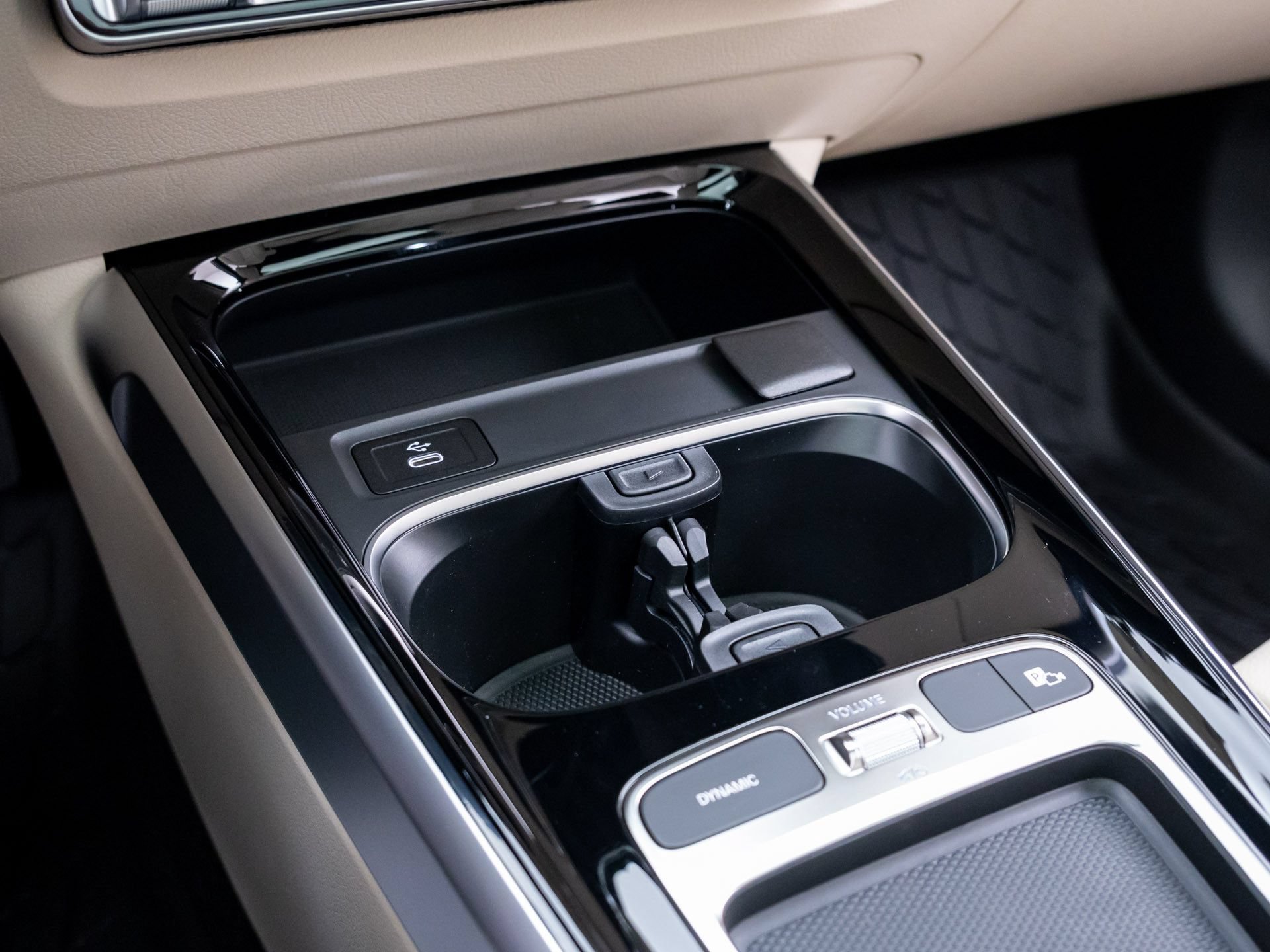 New 2026 Mercedes-Benz GLB 250 4MATIC image 29