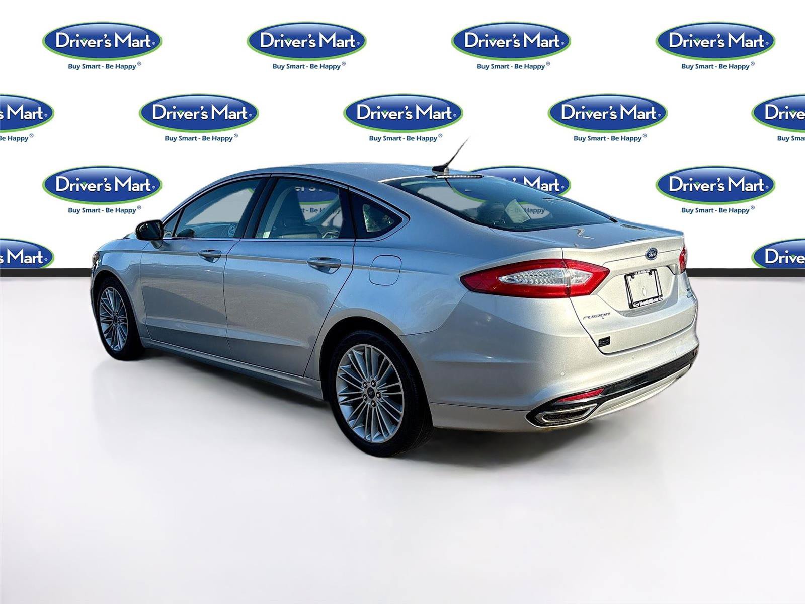 Used 2014 Ford Fusion SE w/ Equipment Group 202A FWD image 5