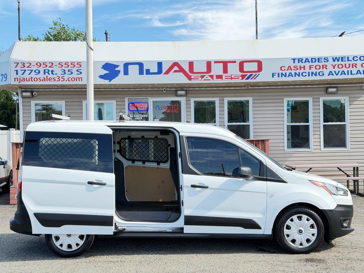 Used 2022 Ford Transit Connect XL FWD image 40