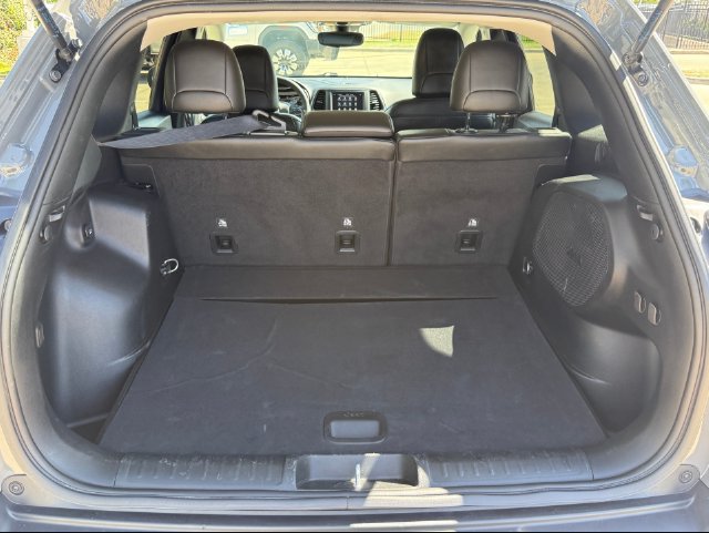 Used 2022 Jeep Cherokee Latitude Lux w/ Sun & Sound Group AWD/4WD image 28