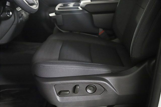 New 2025 Chevrolet Silverado 2500 Custom w/ Custom Value Package image 13