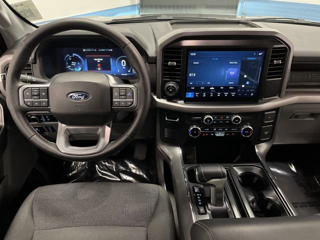 Used 2025 Ford F150 Lightning XLT image 5