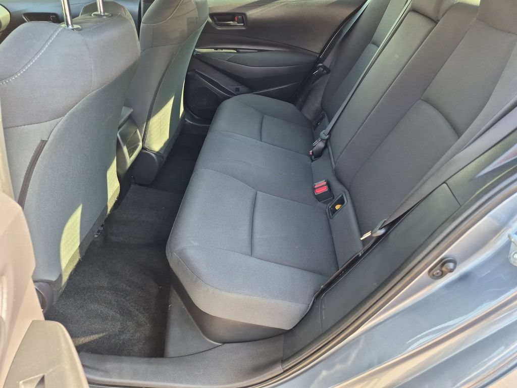 Used 2022 Toyota Corolla LE FWD image 34
