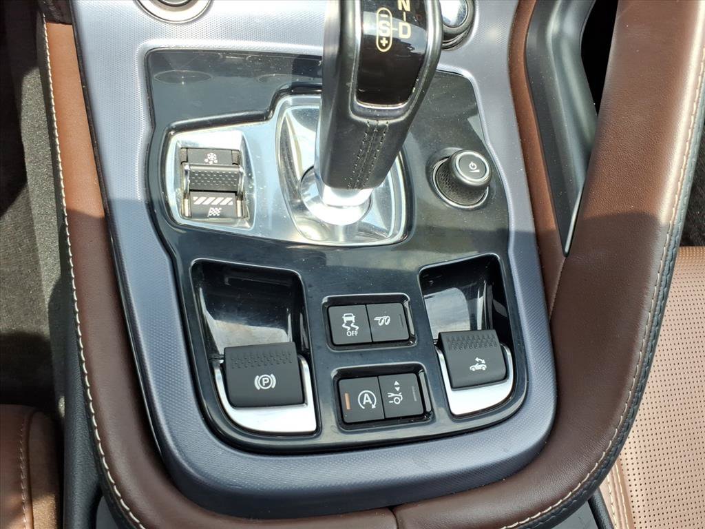 Used 2018 Jaguar F-TYPE Convertible RWD image 20