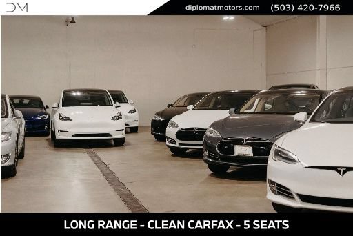 Used 2018 Tesla Model 3 Long Range RWD image 3