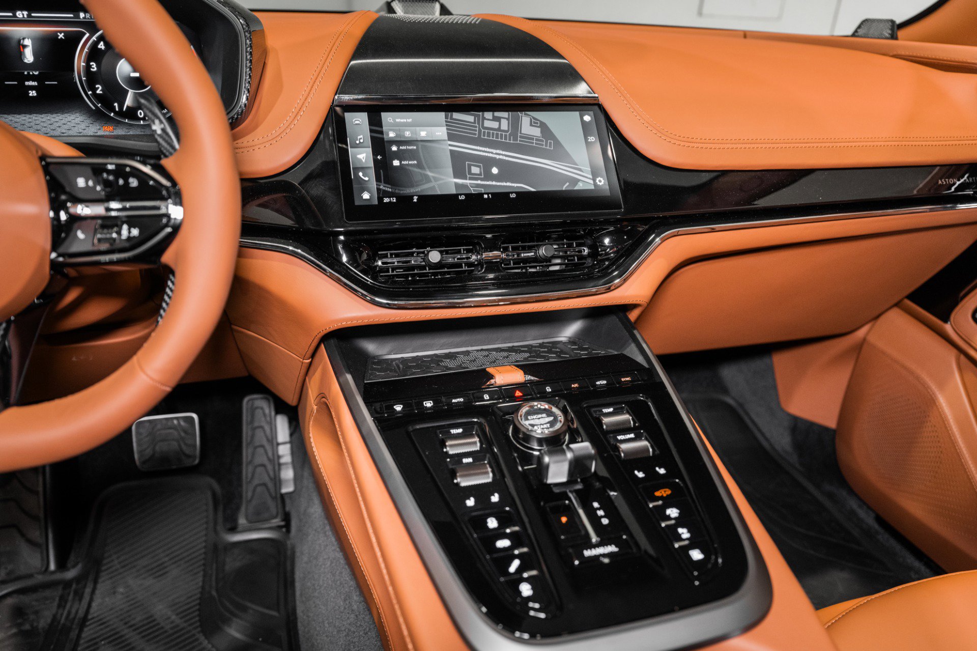 New 2026 Aston Martin DBX S image 27