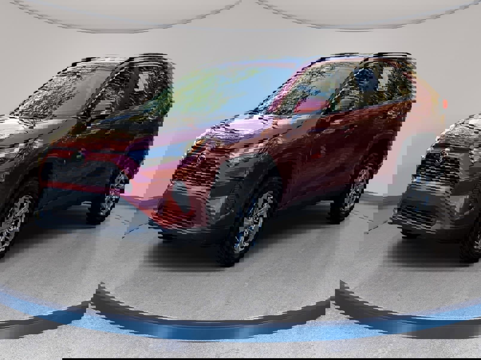 Used 2022 Toyota RAV4 XLE image 1