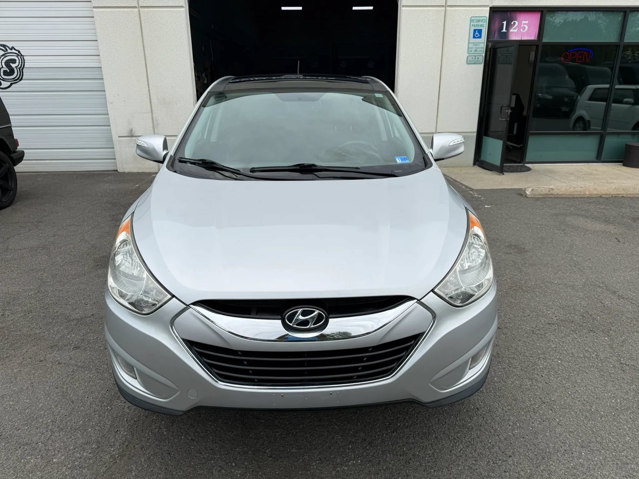 Used 2013 Hyundai Tucson Limited w/ Premium Pkg AWD/4WD image 7