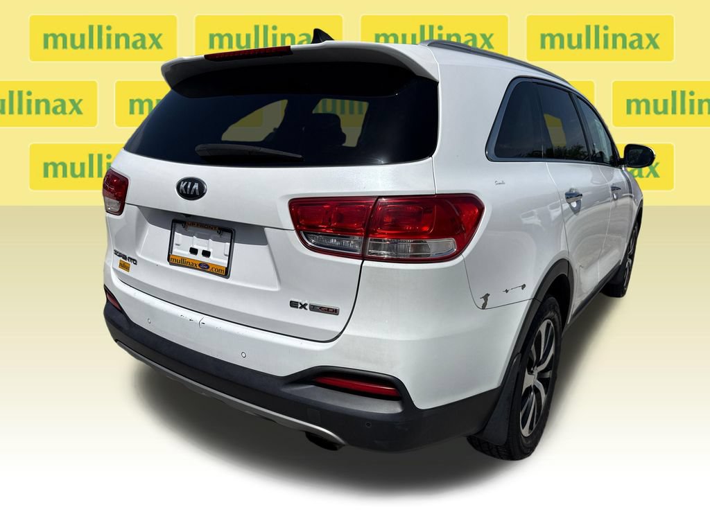 Used 2016 Kia Sorento EX FWD image 4
