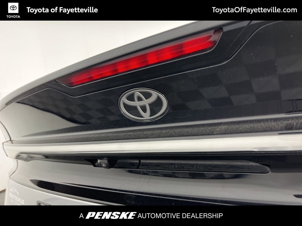 Used 2024 Toyota Prius Prime XSE Premium image 14