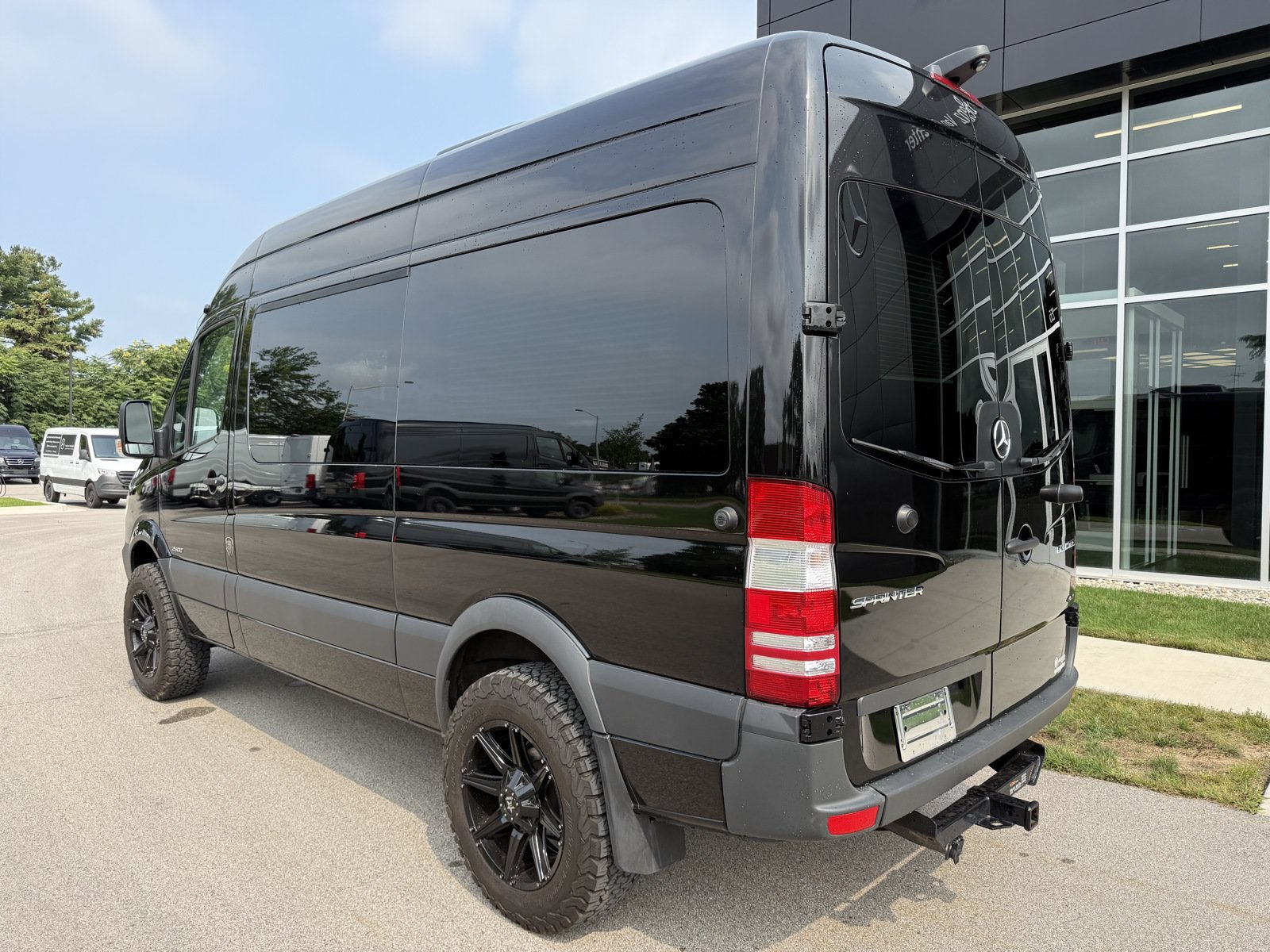 Used 2016 Freightliner Sprinter 2500 AWD/4WD image 21