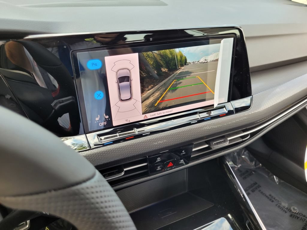 New 2024 Volkswagen GTI SE FWD image 17