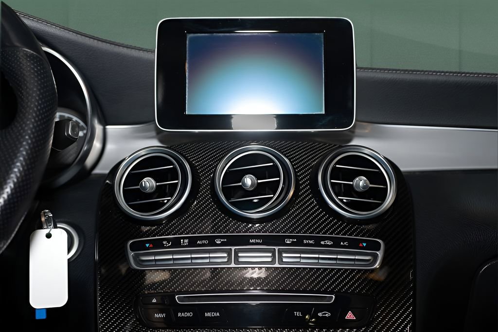 Used 2019 Mercedes-Benz GLC 63 AMG 4MATIC image 38