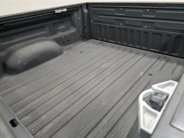 Used 2014 Toyota Tundra Limited w/ Limited Premium Package AWD/4WD image 10