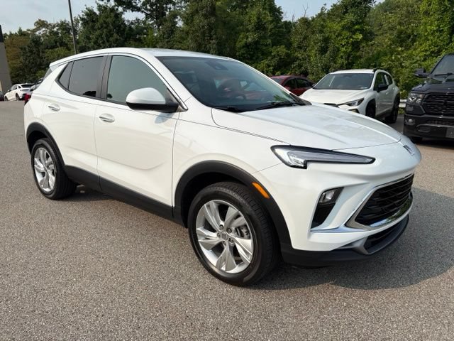 Used 2024 Buick Encore GX Preferred w/ Comfort Package AWD/4WD image 7