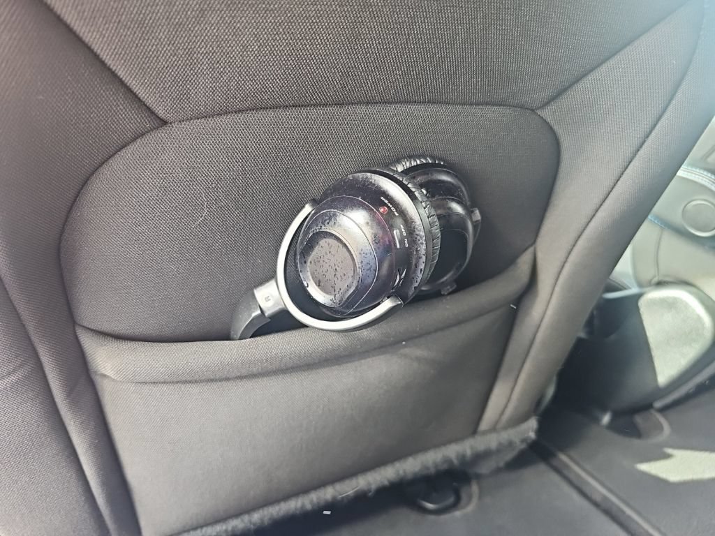 Used 2021 Chrysler Pacifica Touring FWD image 26