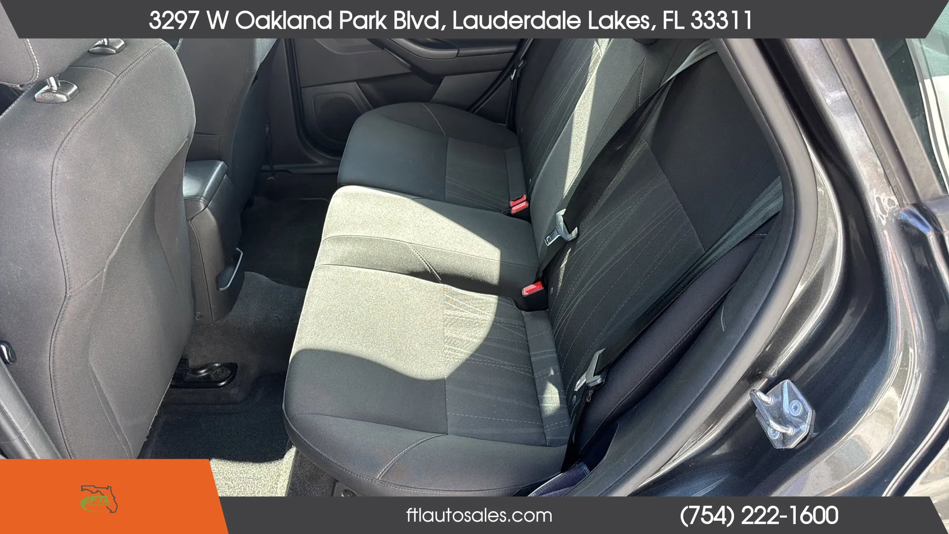 Used 2018 Ford Focus SE FWD image 28