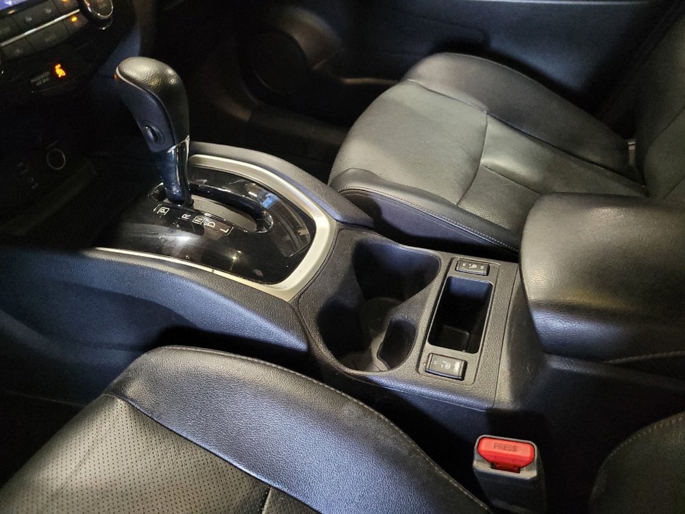 Used 2015 Nissan Rogue SL w/ SL Premium Package AWD/4WD image 26