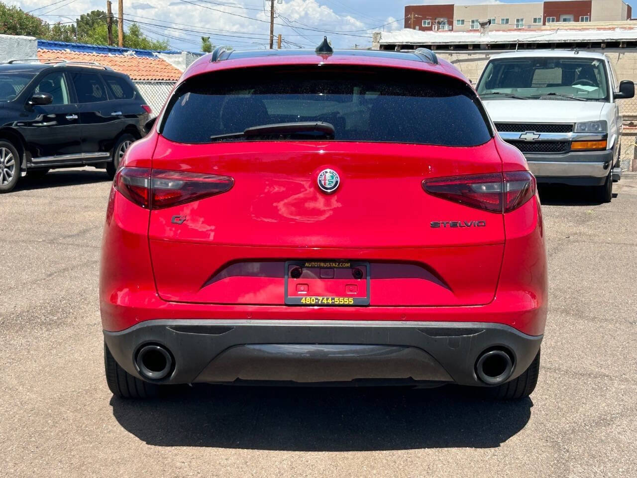 Used 2019 Alfa Romeo Stelvio Ti w/ Nero Edizione AWD/4WD image 4