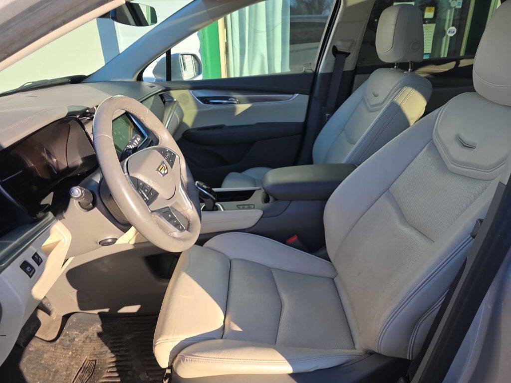 Used 2017 Cadillac XT5 Premium Luxury image 10