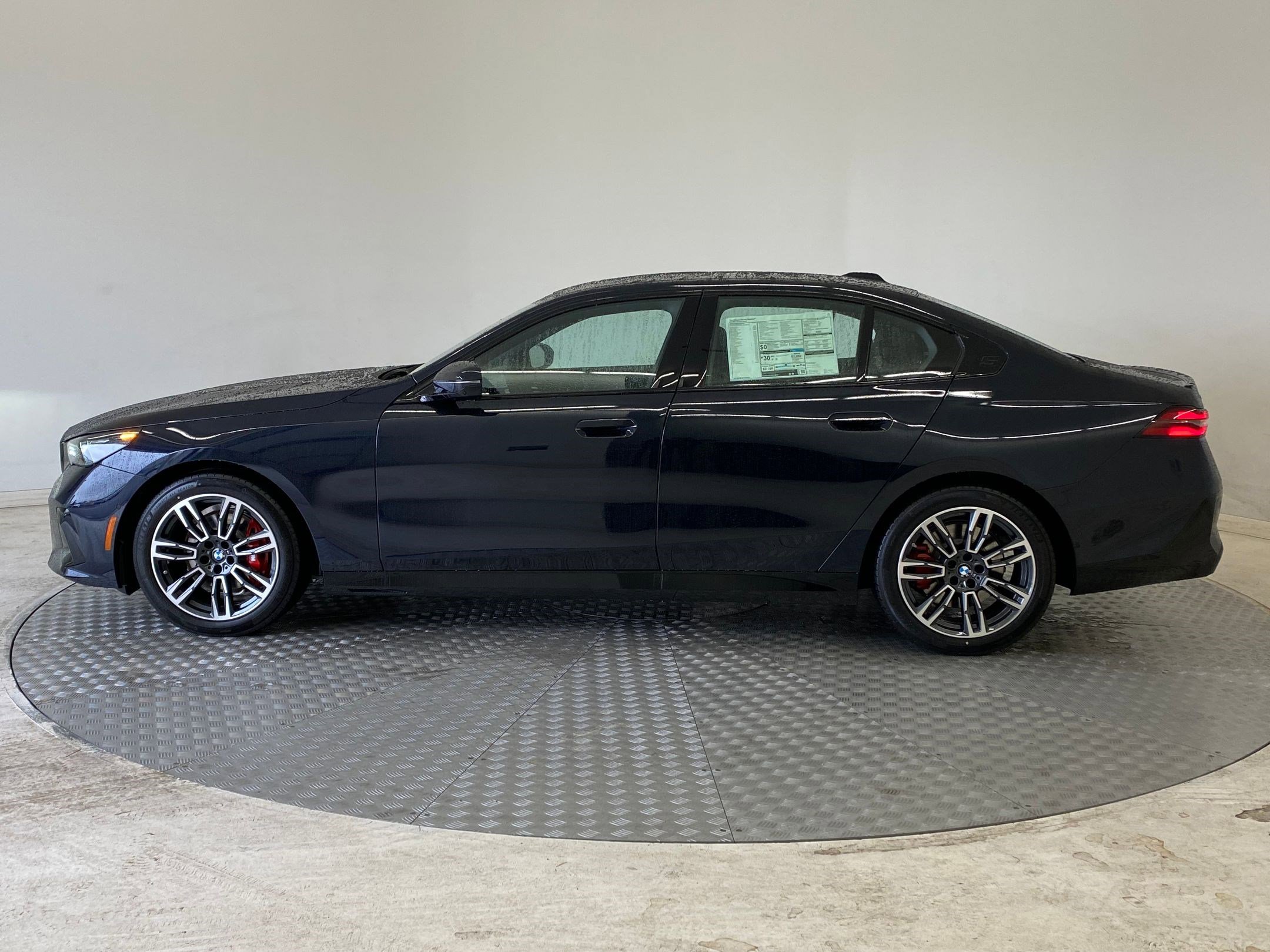 New 2026 BMW 530i xDrive w/ M Sport Package image 2