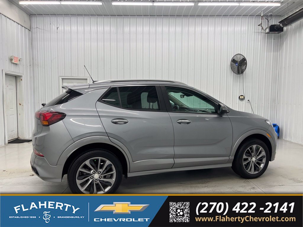 Used 2023 Buick Encore GX Select w/ Experience Buick Package AWD/4WD image 2