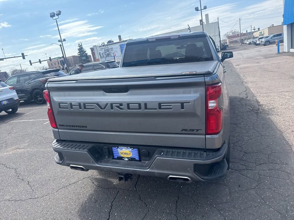 Certified 2022 Chevrolet Silverado 1500 RST w/ LPO, Blackout Package AWD/4WD image 11