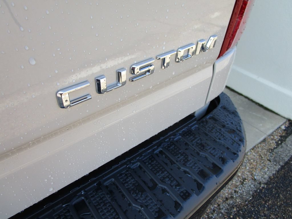 New 2026 Chevrolet Silverado 2500 Custom w/ Custom Value Package AWD/4WD image 14