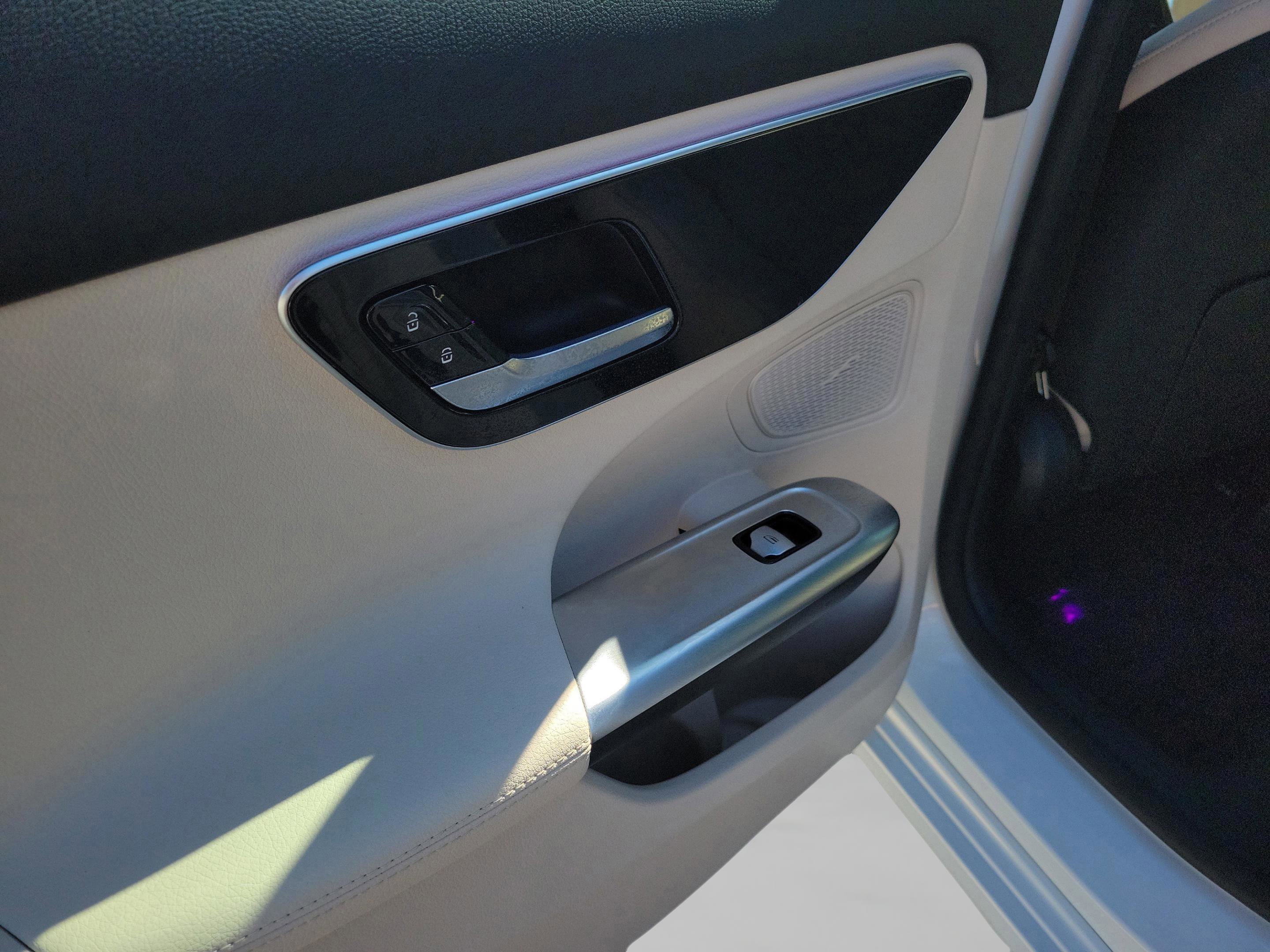 Used 2025 Mercedes-Benz C 300 C 300 image 34