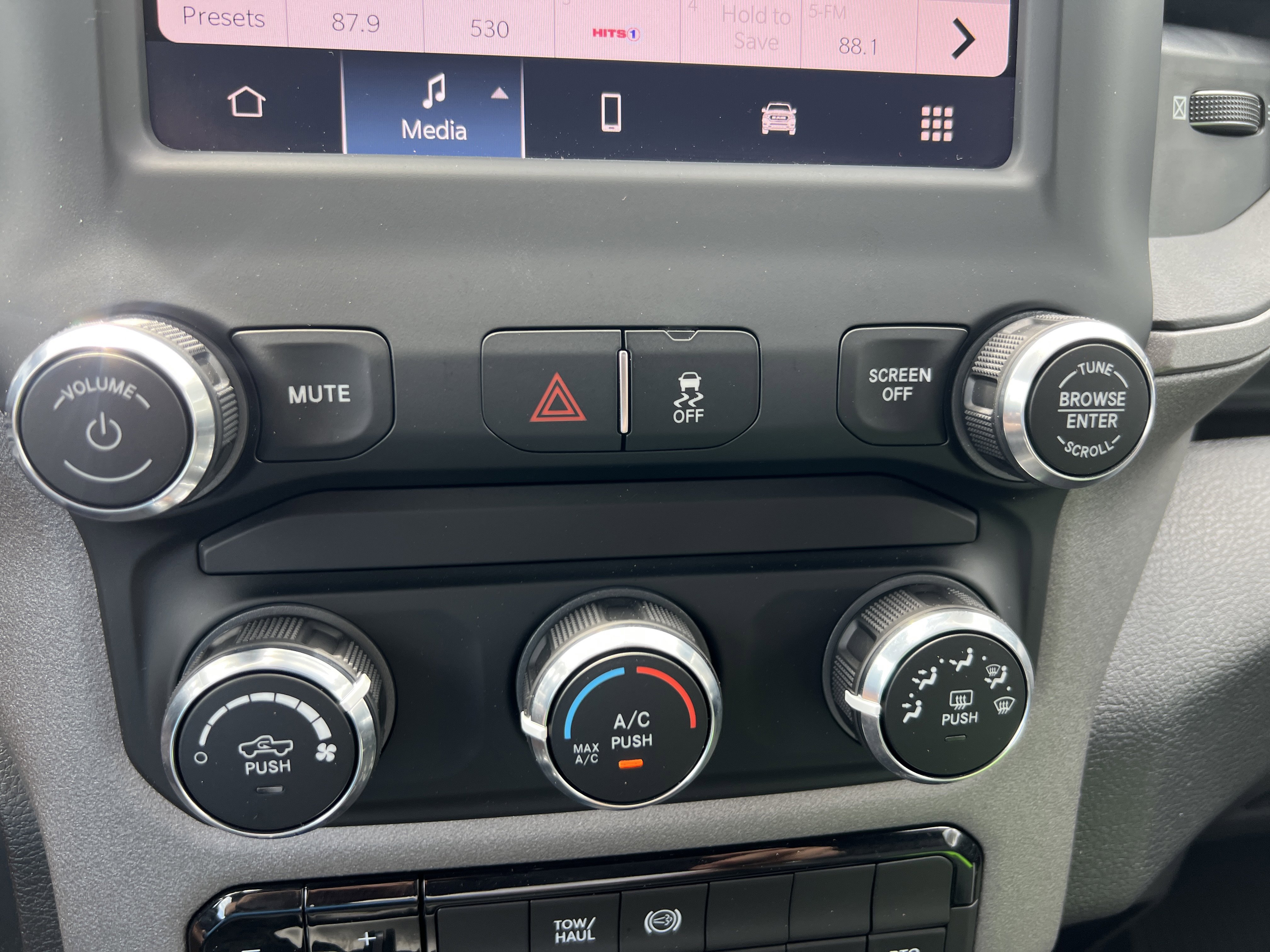 Used 2024 RAM 5500 Tradesman AWD/4WD image 17