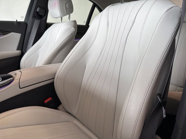 Used 2022 Mercedes-Benz E 350 4MATIC Sedan w/ AMG Line Exterior image 20