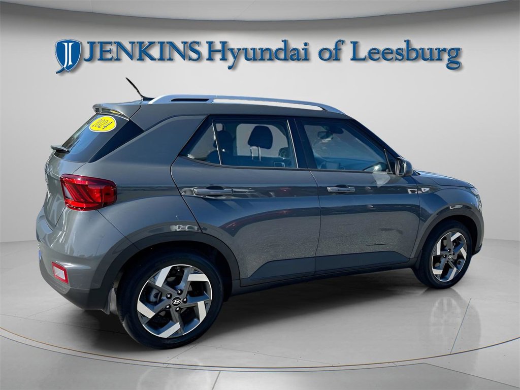 Certified 2024 Hyundai Venue SEL image 9