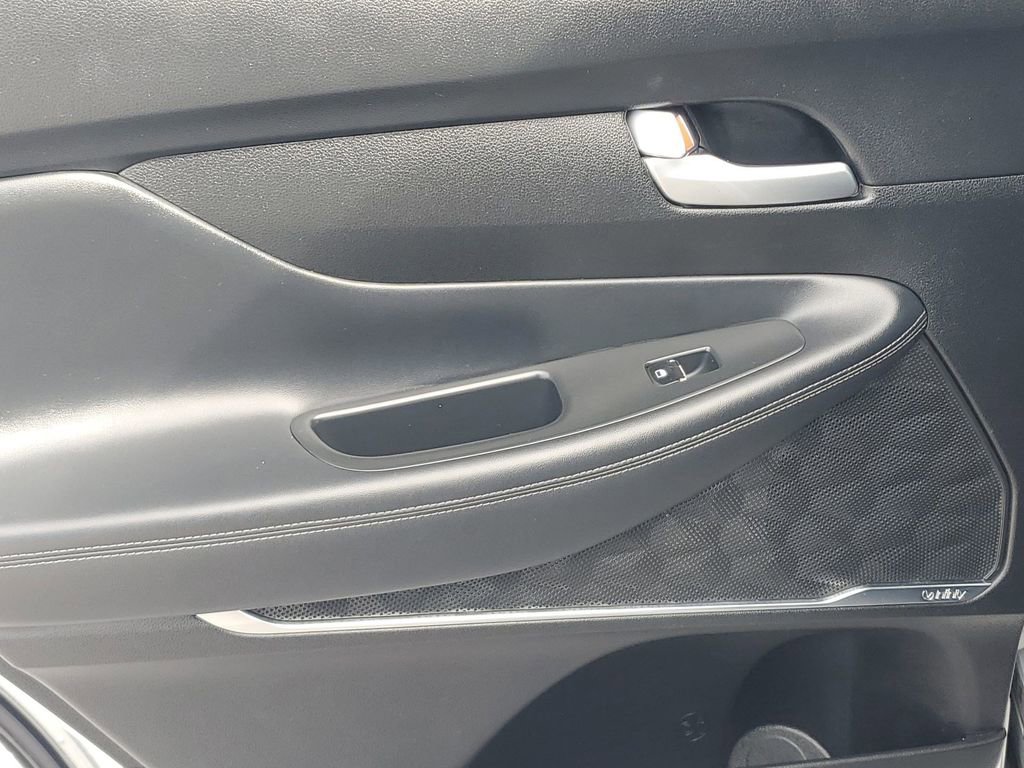 Used 2019 Hyundai Santa Fe Limited image 43