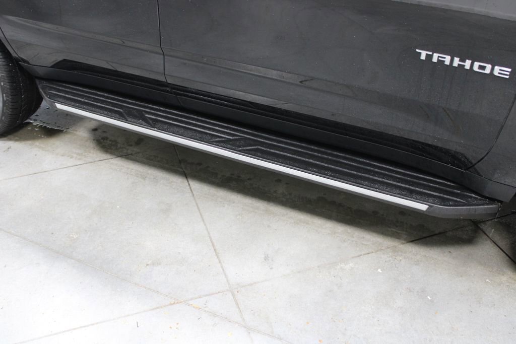 Used 2021 Chevrolet Tahoe Premier w/ Premium Package AWD/4WD image 11