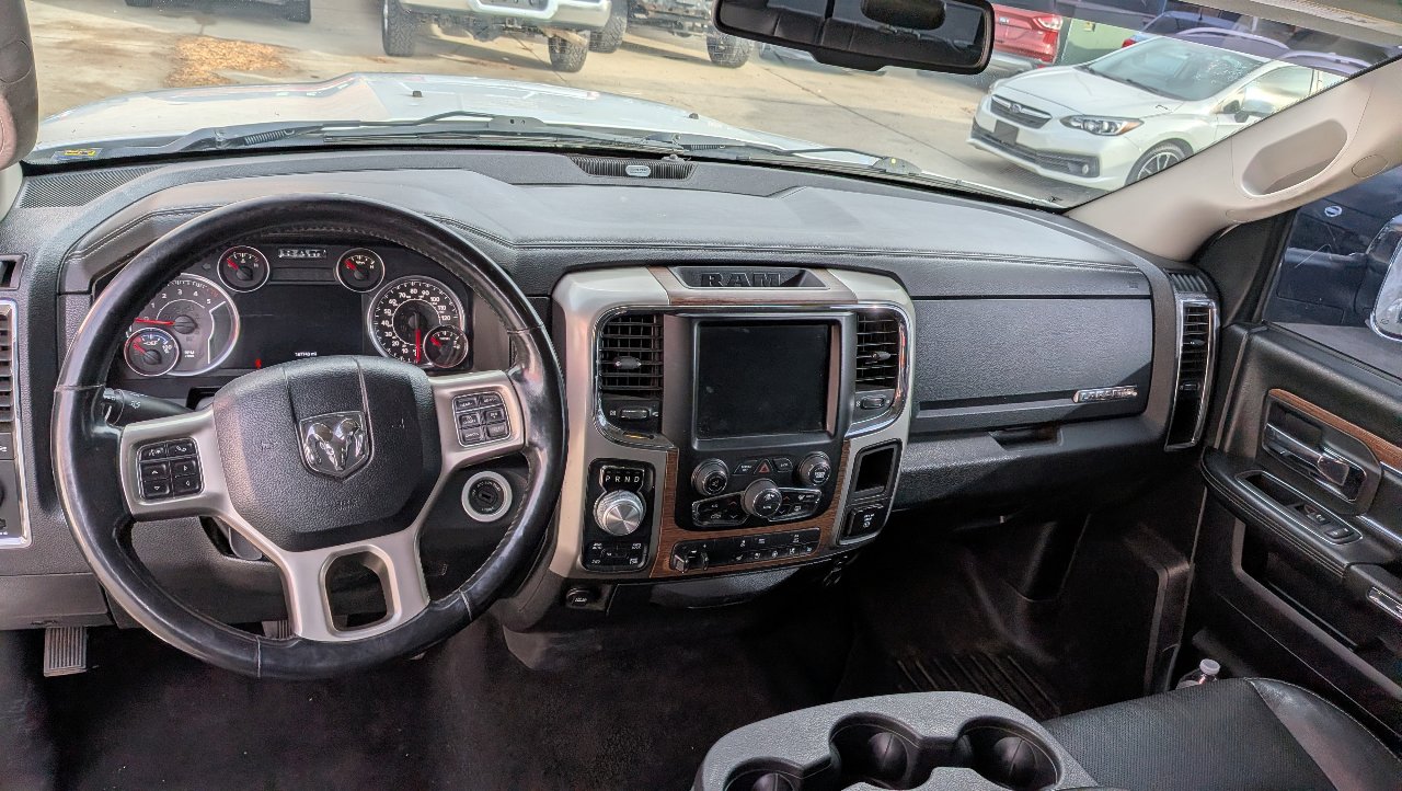 Used 2016 RAM 1500 Laramie image 11